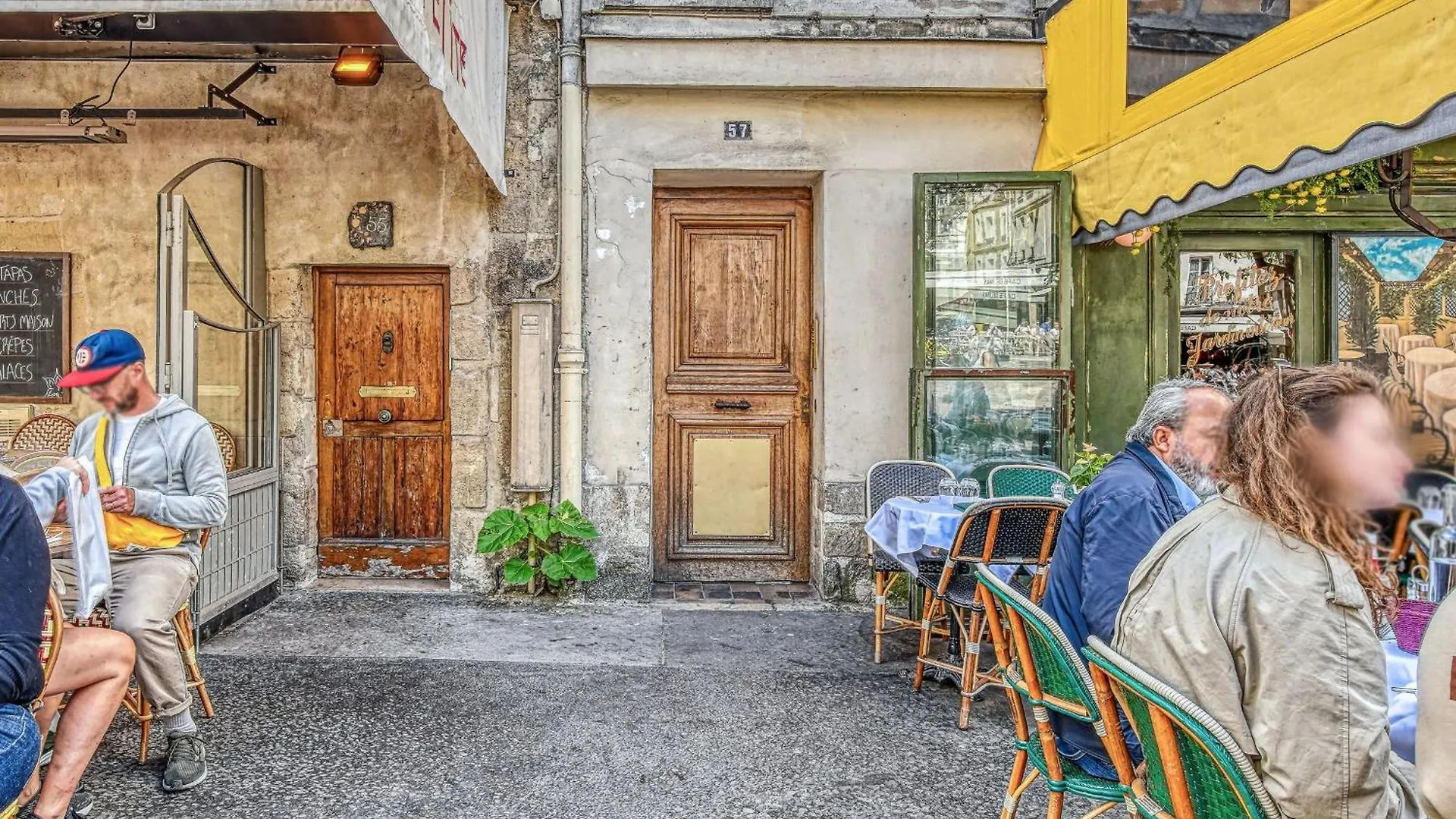 Latin Quarter & Pantheon - Cityapartmentstay Paris France